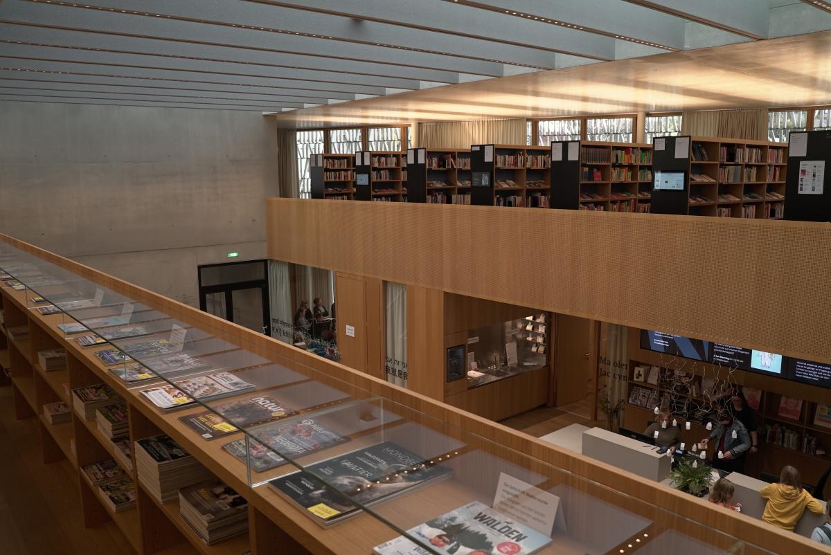 Innenbereich der Stadtbibliothek Dornbirn