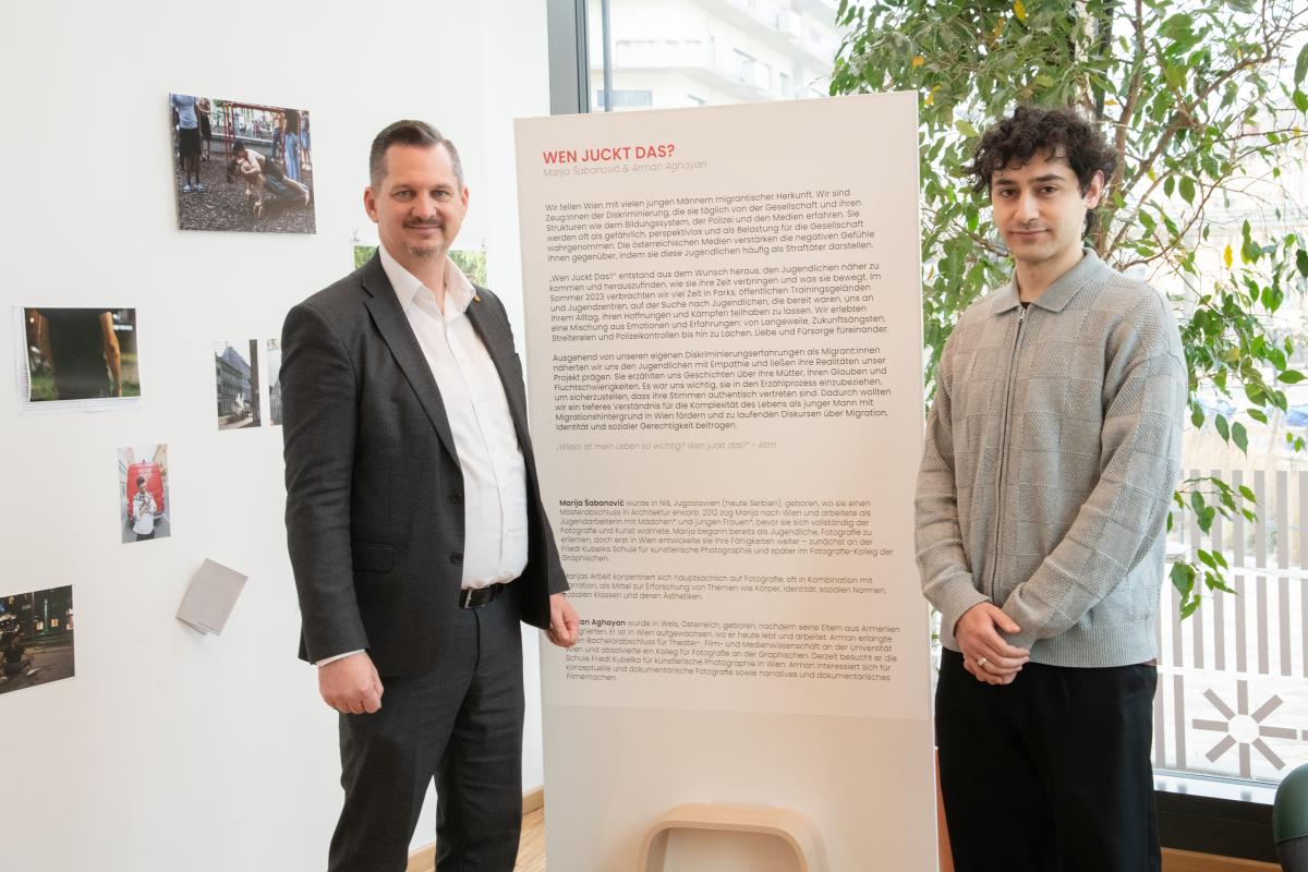 Eröffnung der Bücherei Neues Landgut: Fotoausstellung